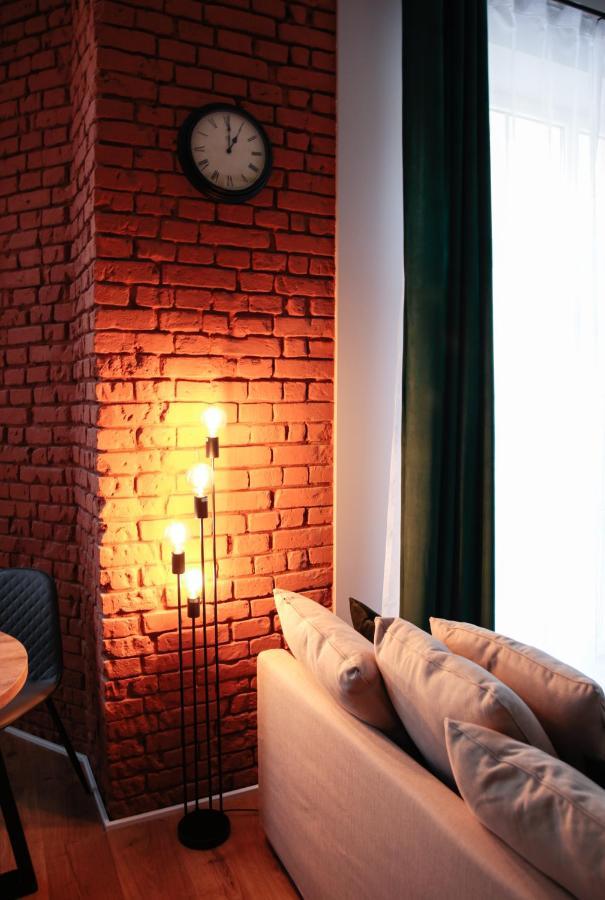 - Piotrkowska 37 Apartment *
